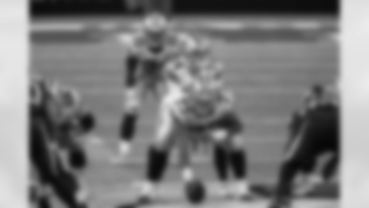 7Dallas Cowboys quarterback Andy Dalton (14) lines up under center Joe Looney (73) during a Week 11 NFL football game against the Minnesota Vikings Sunday, November 22, 2020, in Minneapolis. The Cowboys won 31-28. (David Stluka via AP)