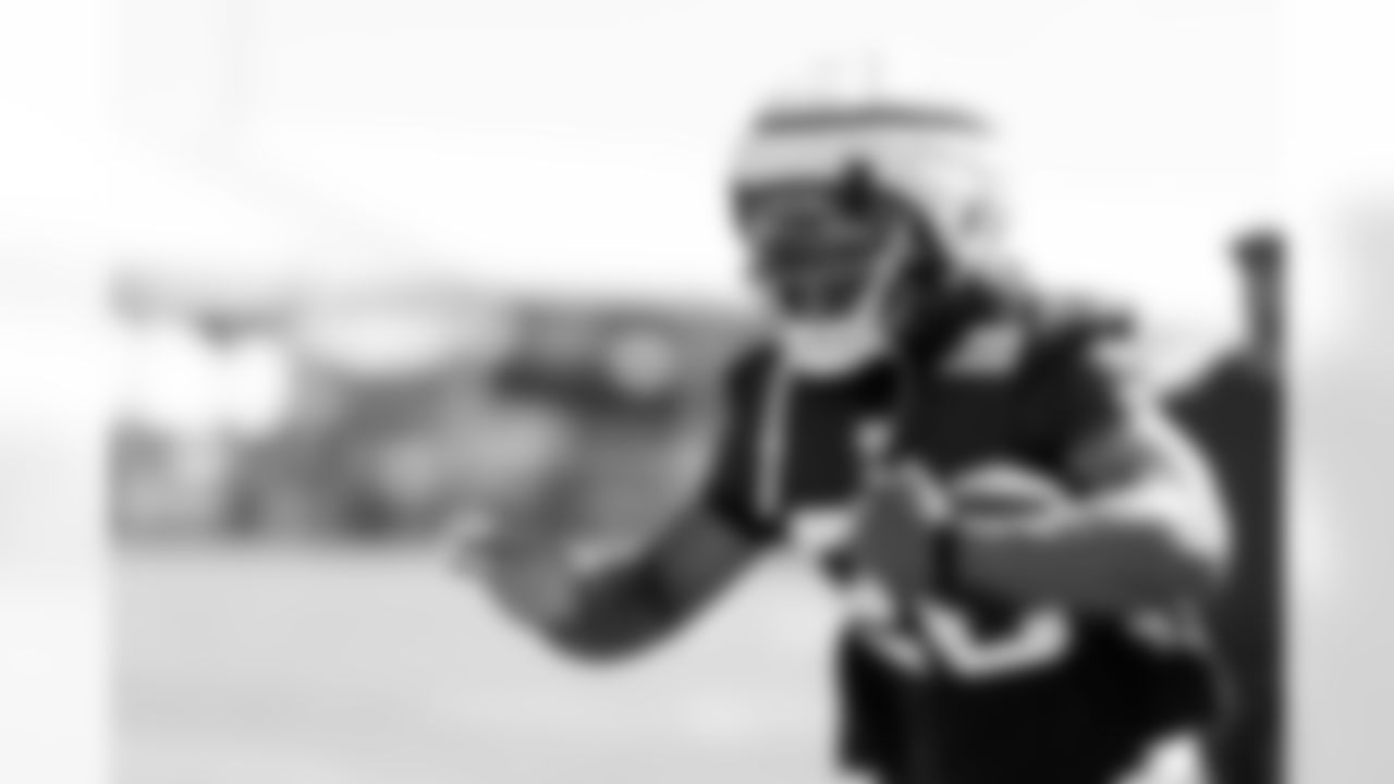 RB Saquon Barkley (26)