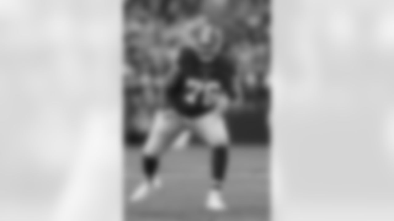 OL Morgan Moses