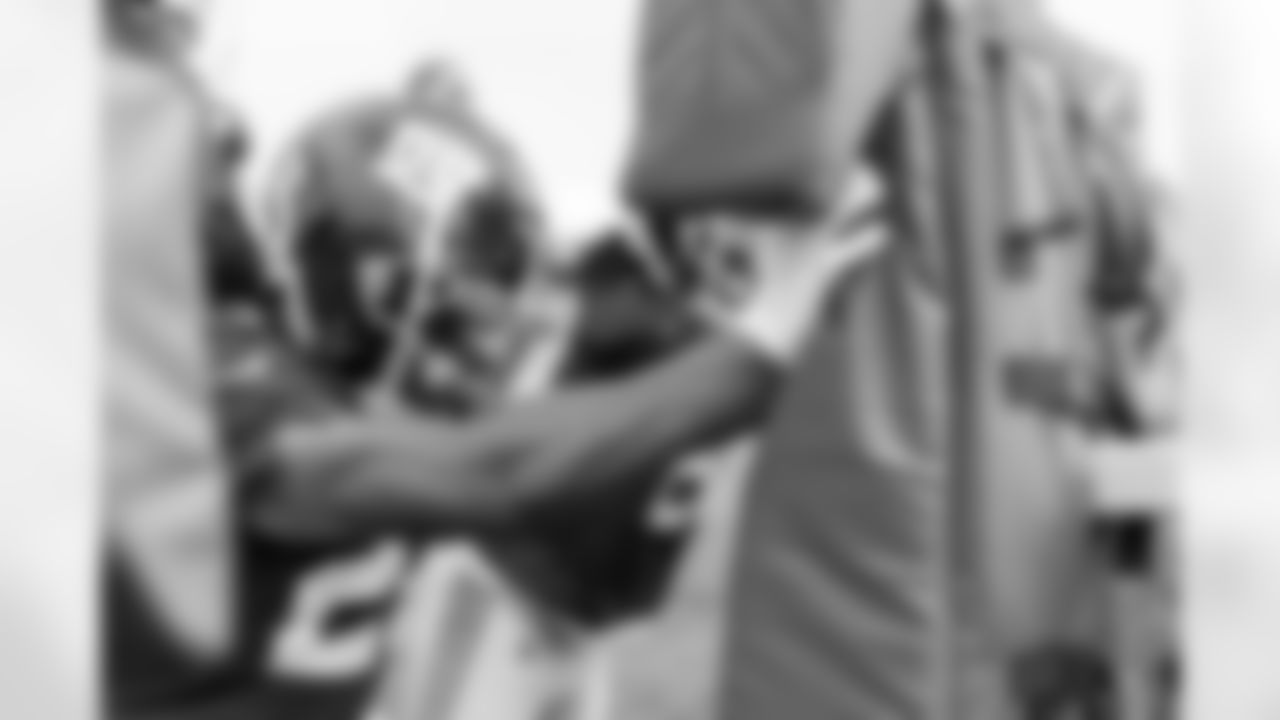 RB Gary Brightwell (23)