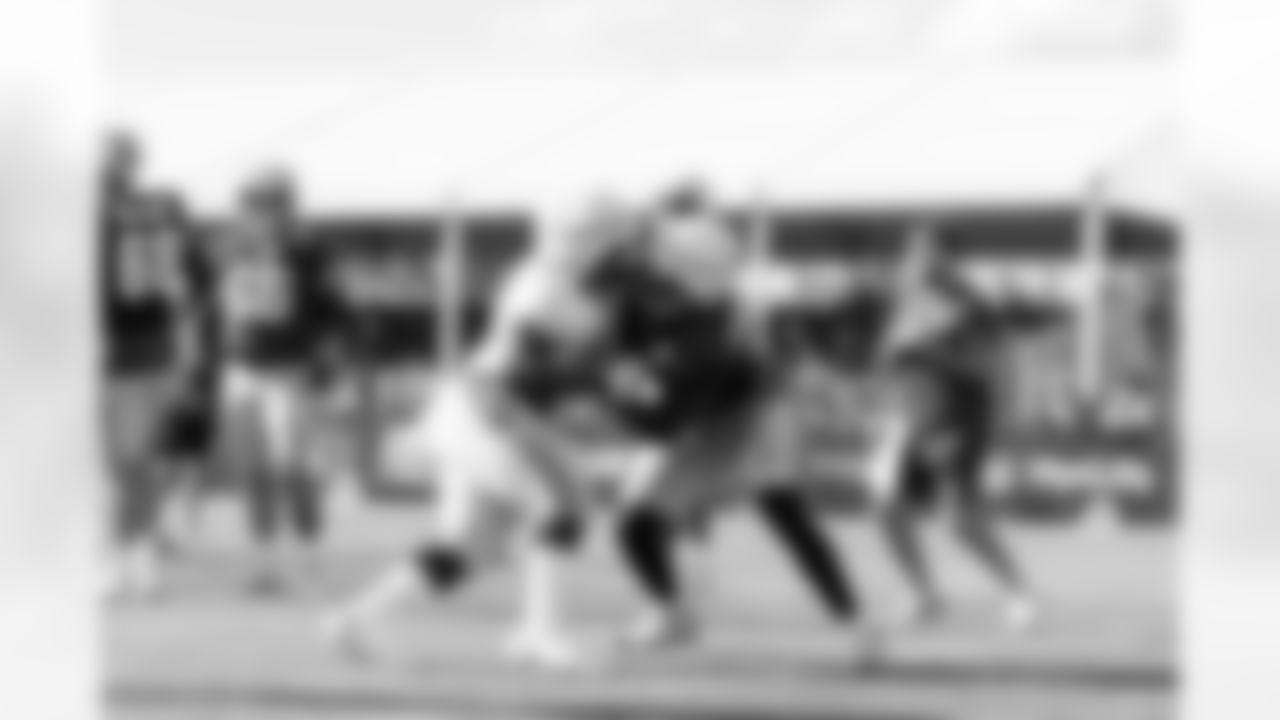 DL Rakeem Nuñez-Roches (93), T Korey Cunningham (70)