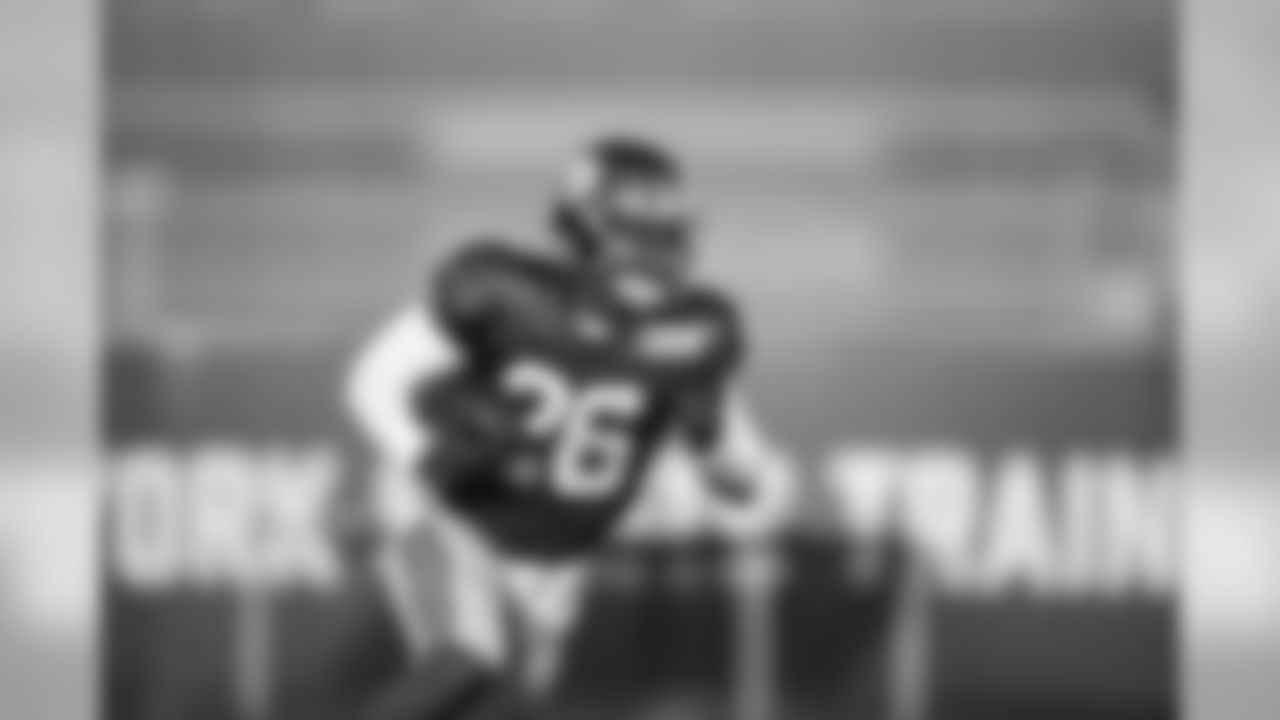RB Saquon Barkley