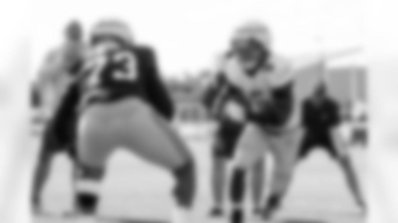 OLB Kayvon Thibodeaux (5)
