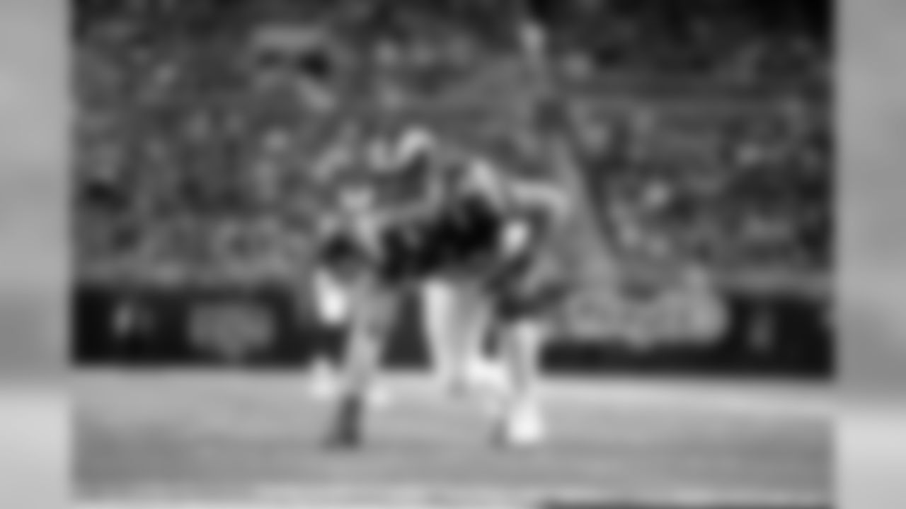 LDE Chris Long