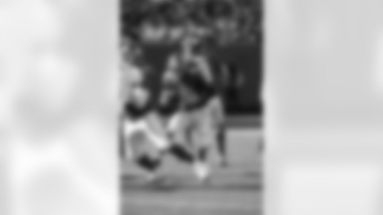 Saquon Barkley (26)