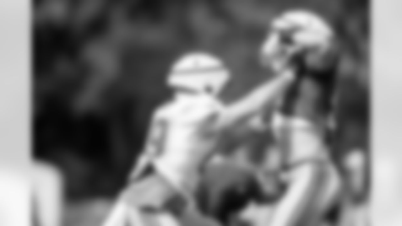 TE Tommy Sweeney (89)
