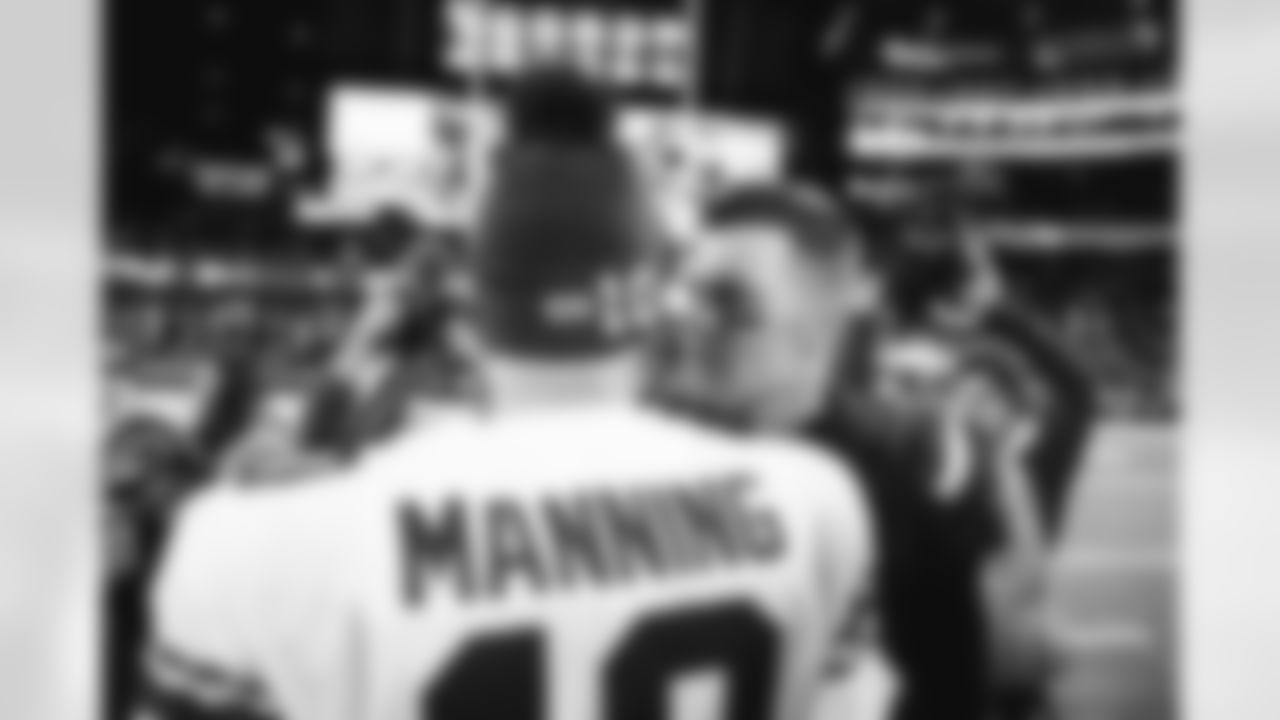E_19_1010_gamegiantspatriots0236