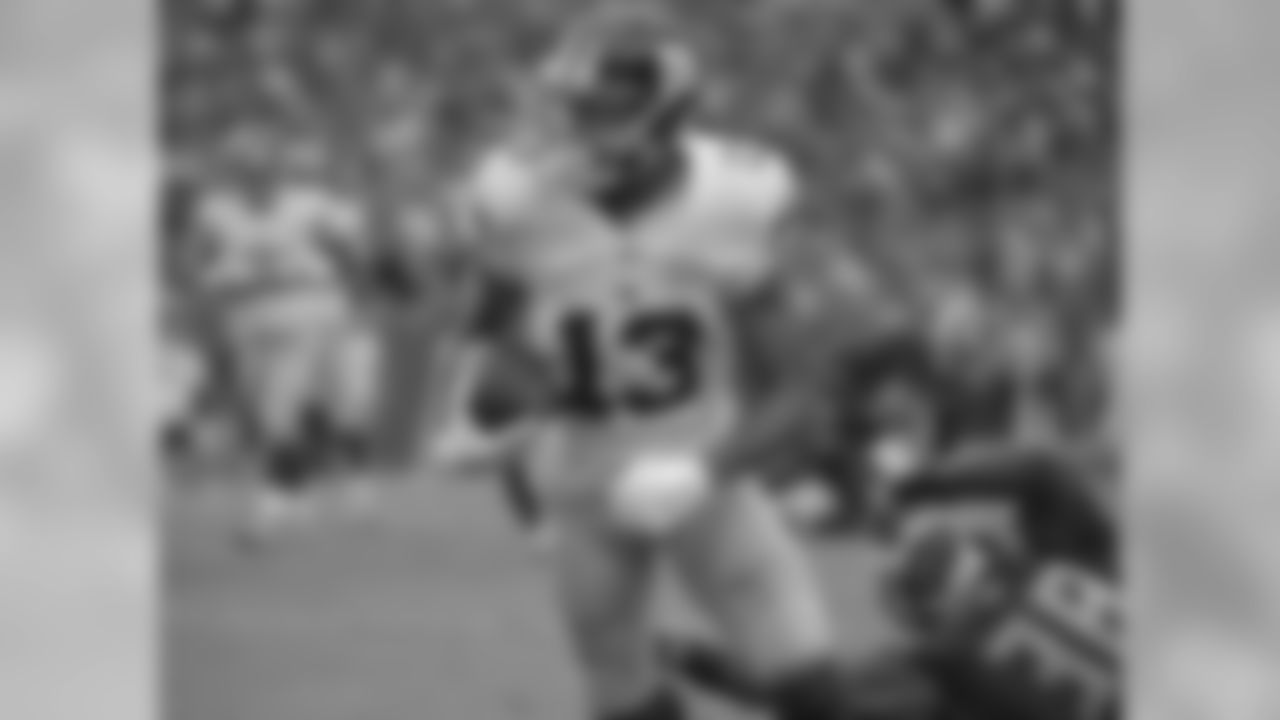 WR ODELL BECKHAM JR.Beckham recorded his second-straight game -- and fourth of the season -- of 100 yards or more with nine receptions for 105 yards.