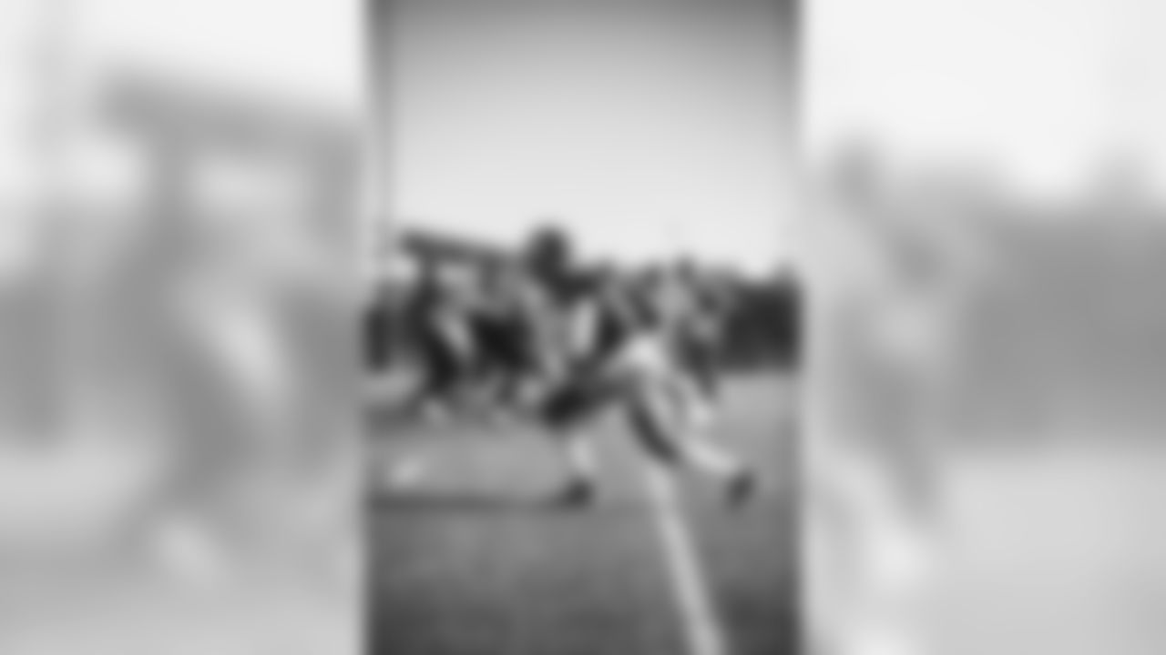 E_18_1025_GiantsPractice028
