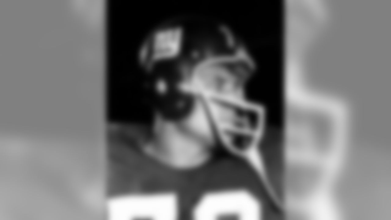 SAM HUFF - Class of 1982, Linebacker, 1956-1963 New York Giants, 1964-1967, 1969 Washington Redskins