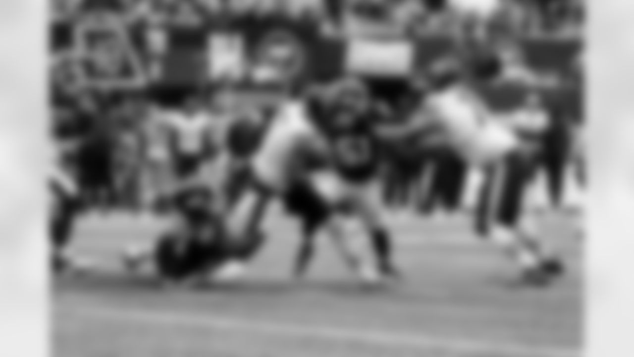 Dexter Lawrence (97), Azeez Ojulari (51)