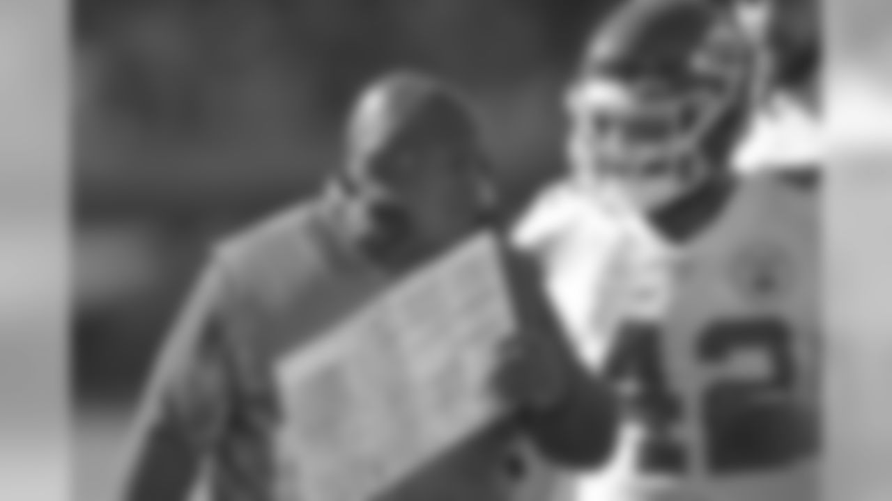 Giants Interview Chiefs Offensive Coordinator Eric Bieniemy For Head ...