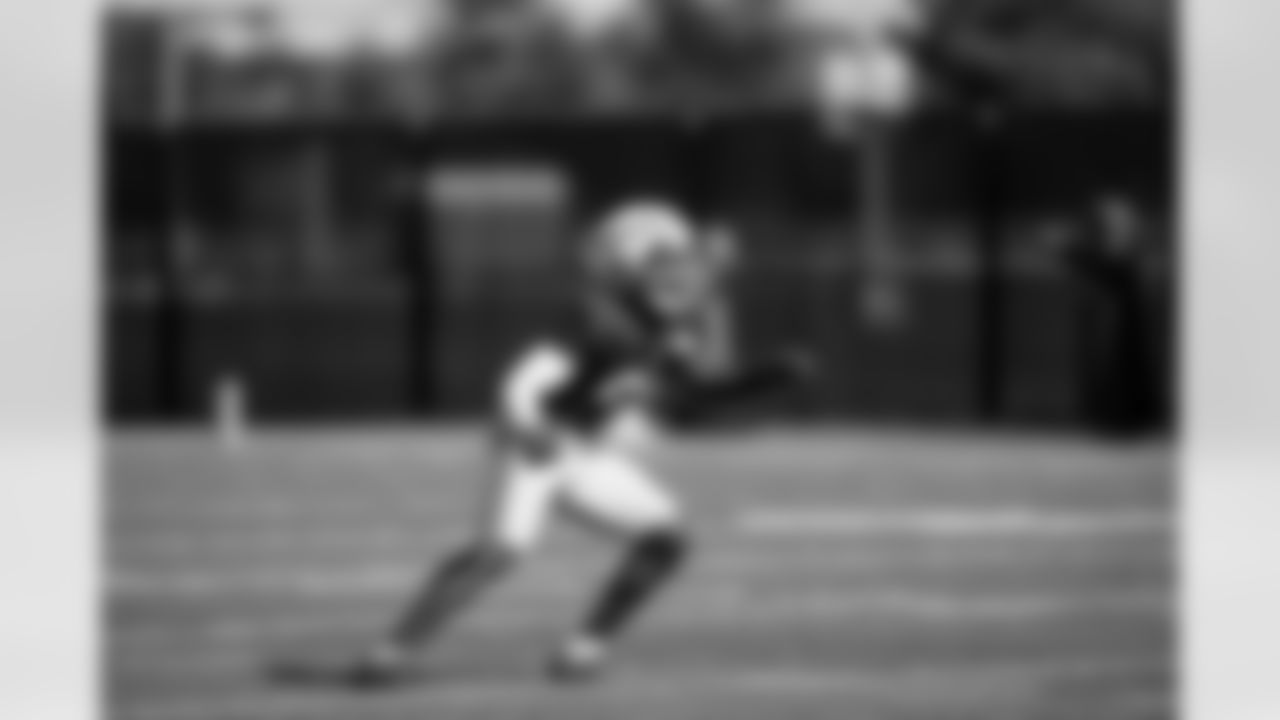 ILB Dyontae Johnson (54)