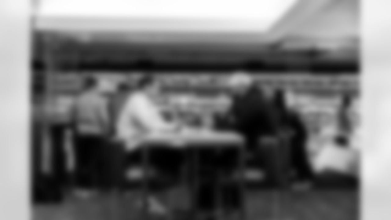 E_SUITE_NeedsApproval_025