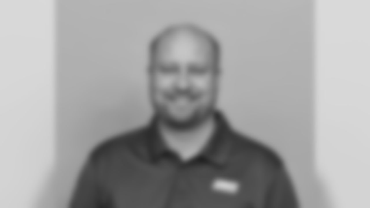 Offensive Assistant Jody Wright