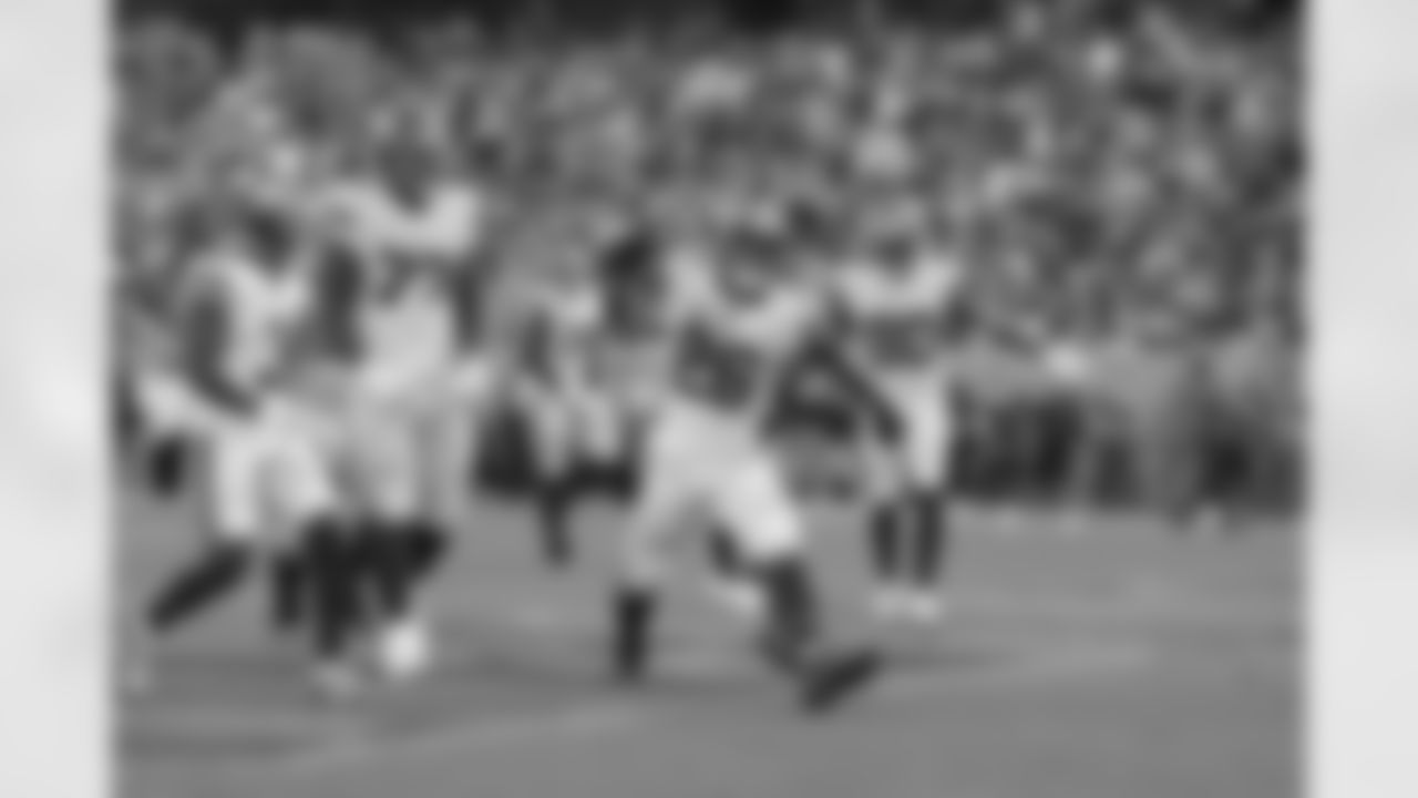 New York Giants running back Saquon Barkley (26) celebrates a touchdown run during a week 1 football game against the Tennessee Titans on Sunday September 11, 2022 in Nashville, Tennesse (Evan Pinkus/NY Giants)