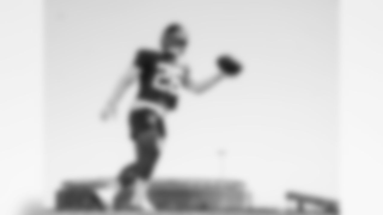 RB Saquon Barkley (26)