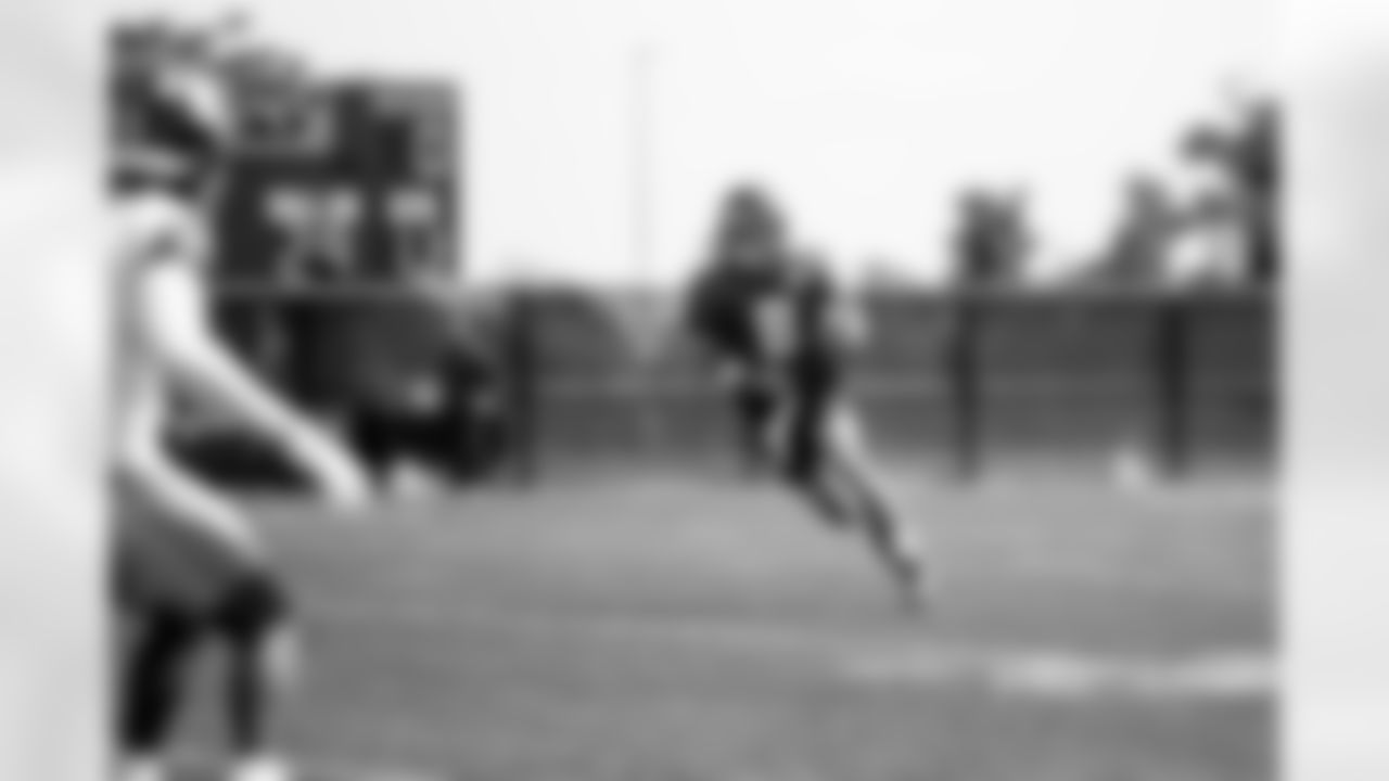 QB Daniel Jones (8)