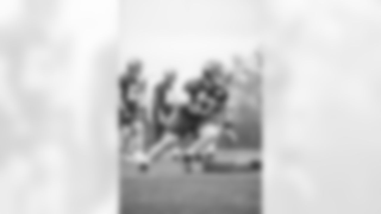 OL Matt Allen (63)