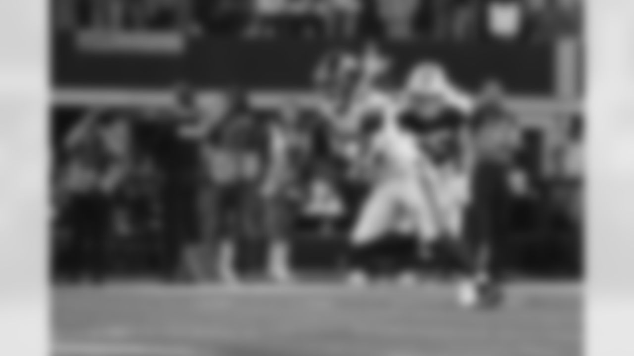 Saquon Barkley (26)