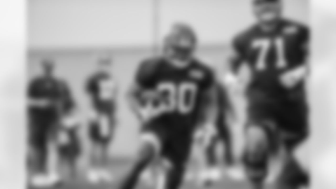 Corey Clement (30)