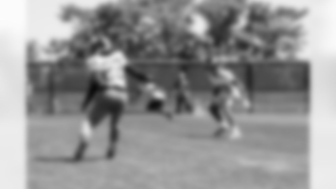 S Xavier McKinney (29)