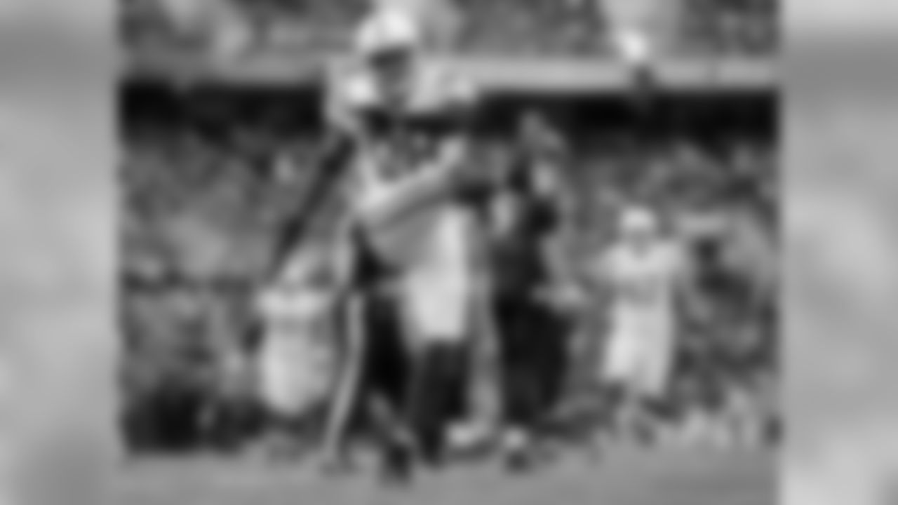 Week 9: OLB Robert Mathis, Colts