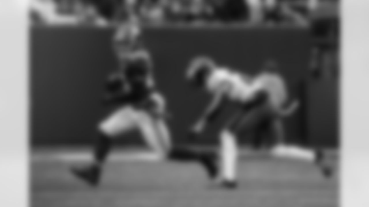 Saquon Barkley (26)