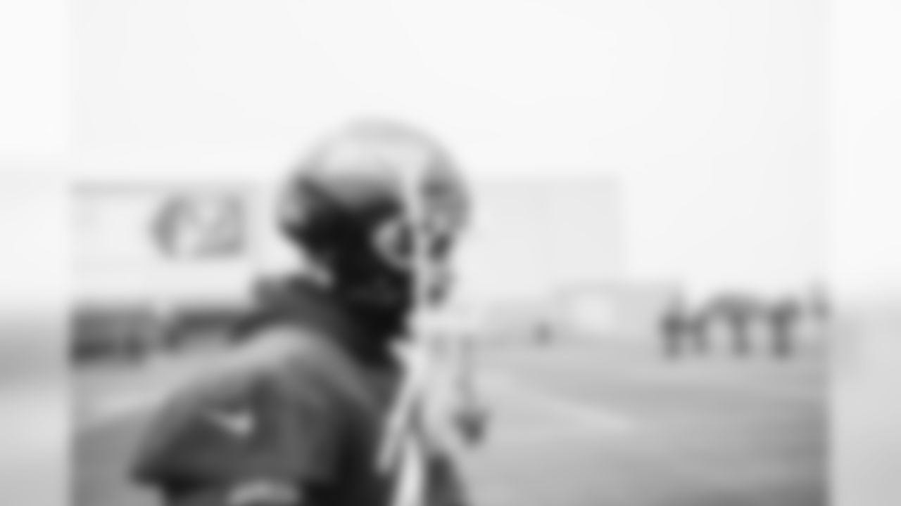 LB Alec Ogletree (47)