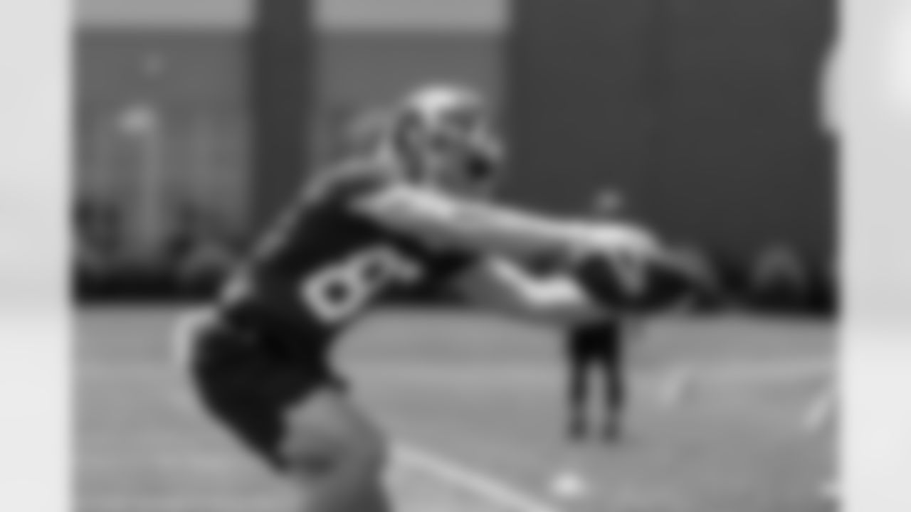WR Alex Bachman (81)