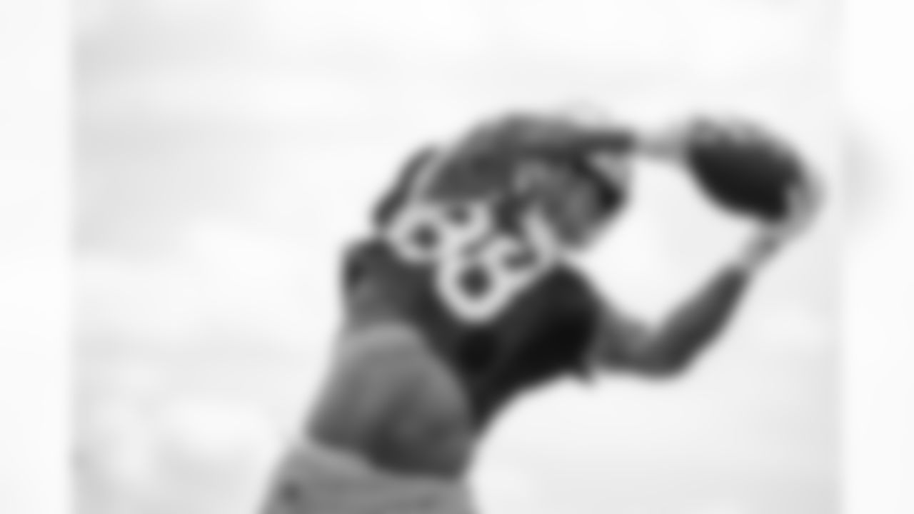 TE Evan Engram (88)