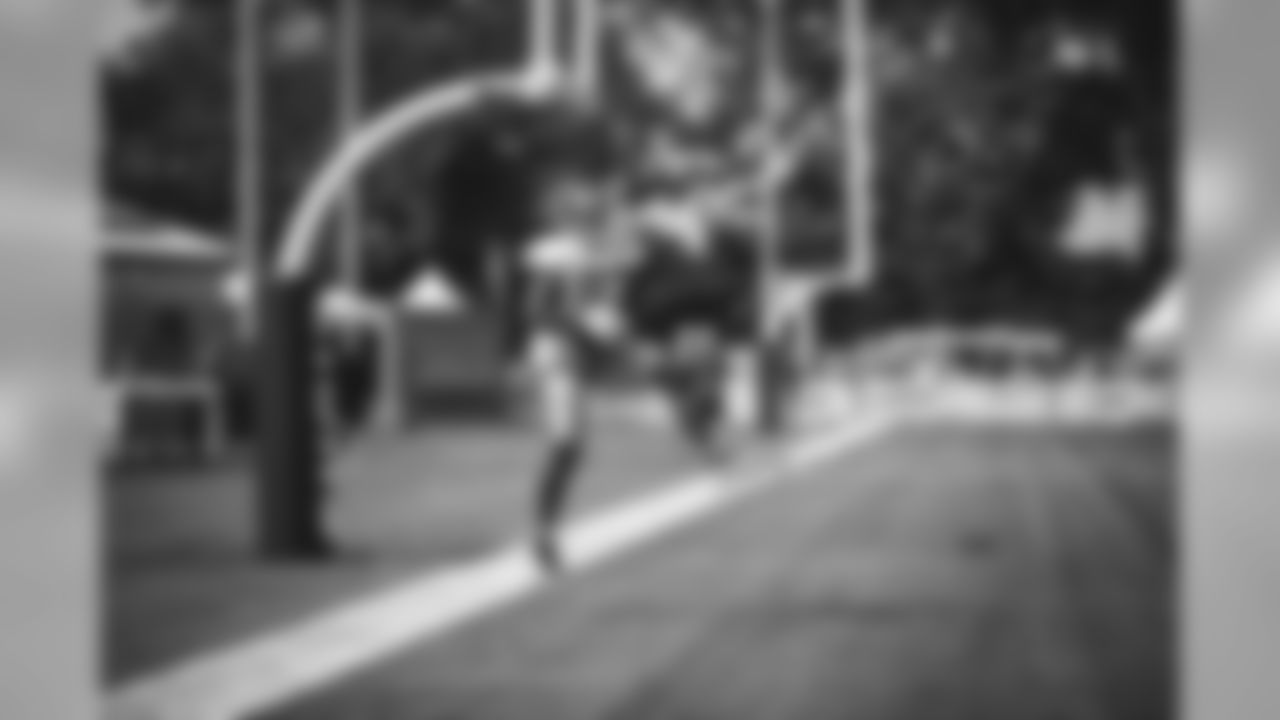 E_18_0815_GiantsLionsPratctice2031