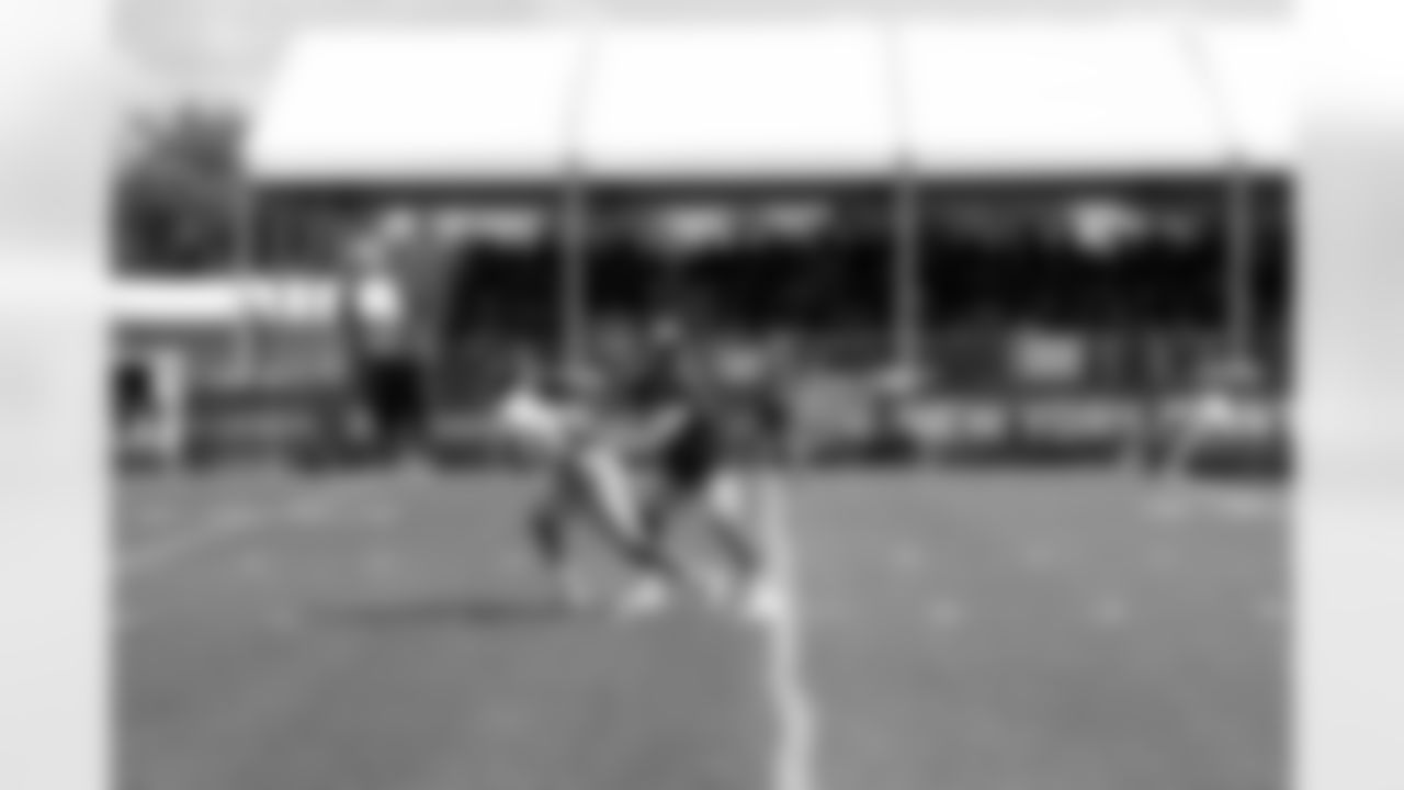 Gary Brightwell (23), Tyrod Taylor (2)