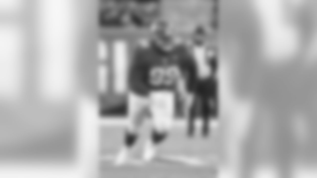 DT Robert Thomas