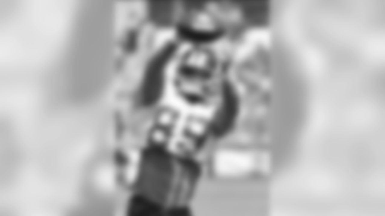 WR JAMES JONES