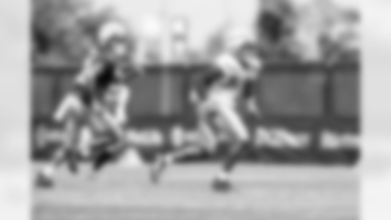 LB Bobby Okereke (58)