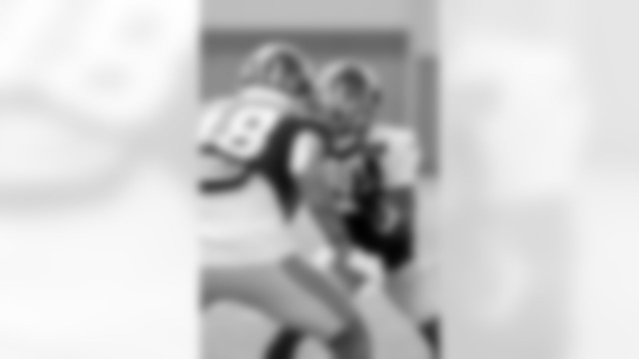 DB Adoree' Jackson (22)