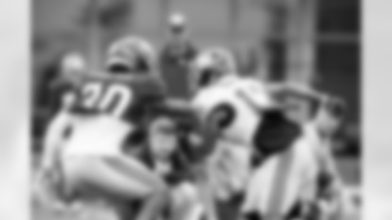 CB Darnay Holmes (30), WR Wan'Dale Robinson (17)