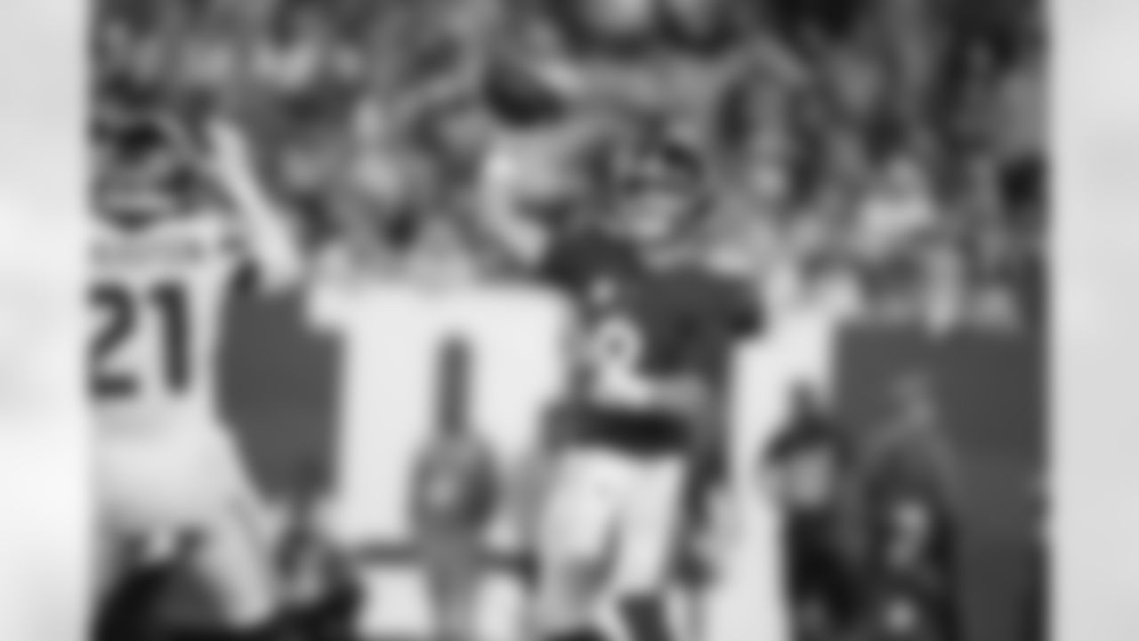 NYG09199