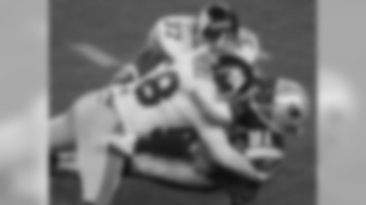 LB Antonio Pierce (Arizona, 2001)