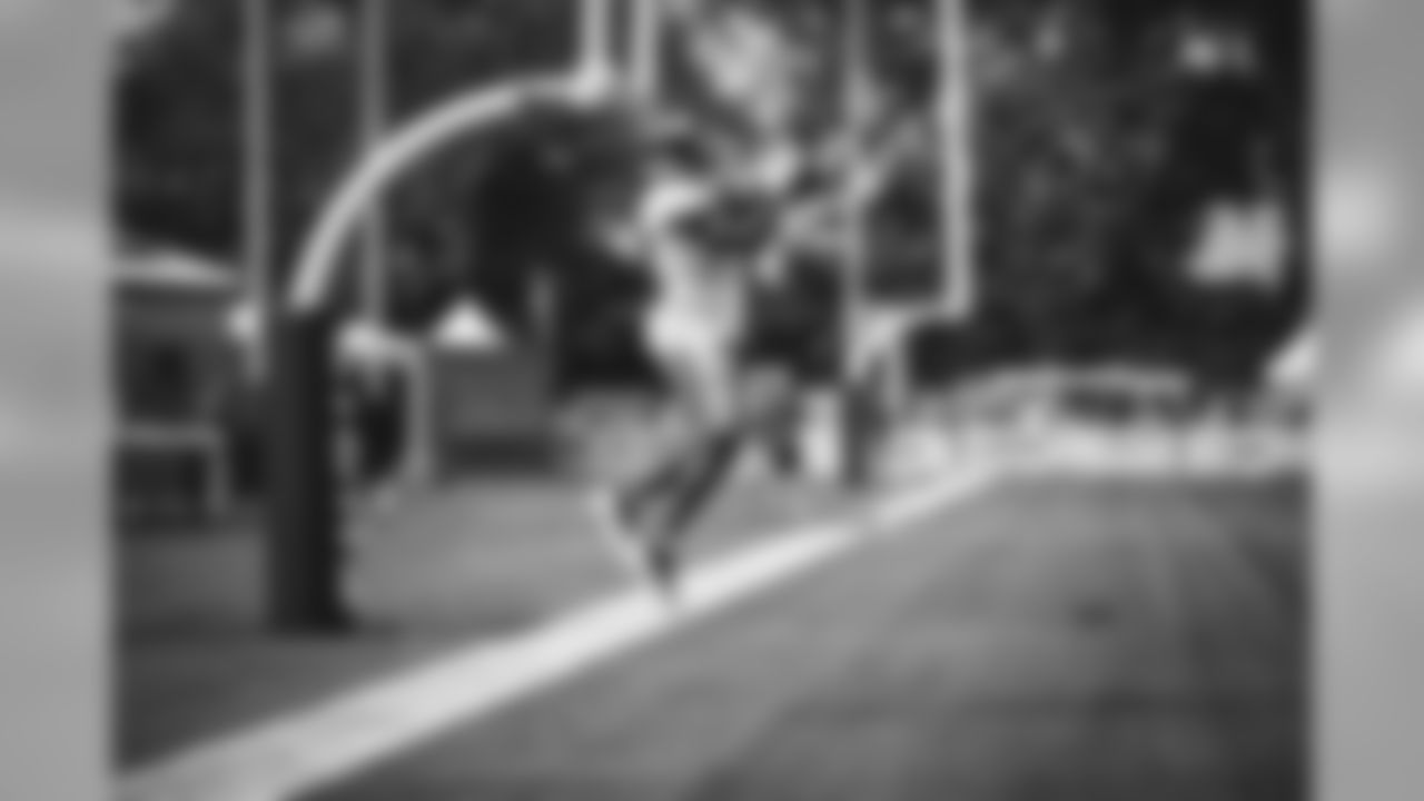 E_18_0815_GiantsLionsPratctice2030