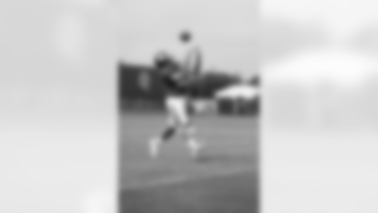 Devontae Booker (28)