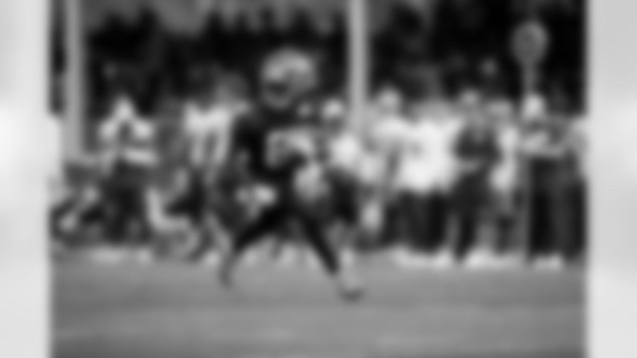 WR Richie James