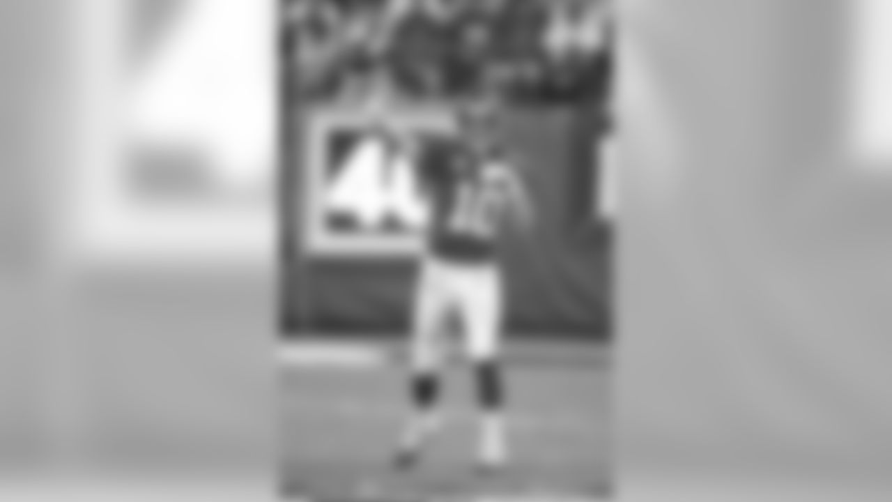 New York Giants quarterback Eli Manning (10) throws a pass during a week 4 NFL football game against the New Orleans Saints on Sunday September 30, 2018 in East Rutherford, N.J. (Evan Pinkus via AP)