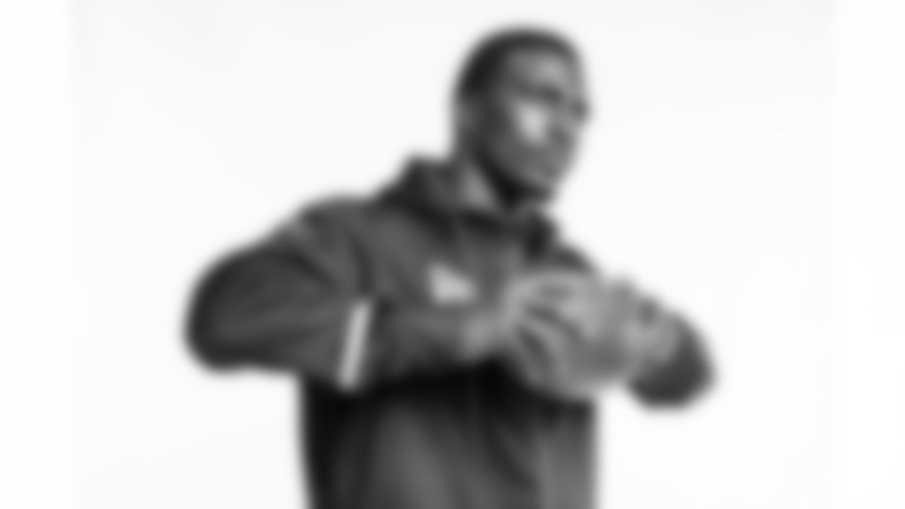 Alabama linebacker Dylan Moses poses for a portrait Saturday March 13, 2021 in Pensacola, FL. (Todd Rosenberg via AP)