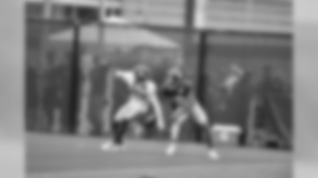 Giants hit the practice field on Monday