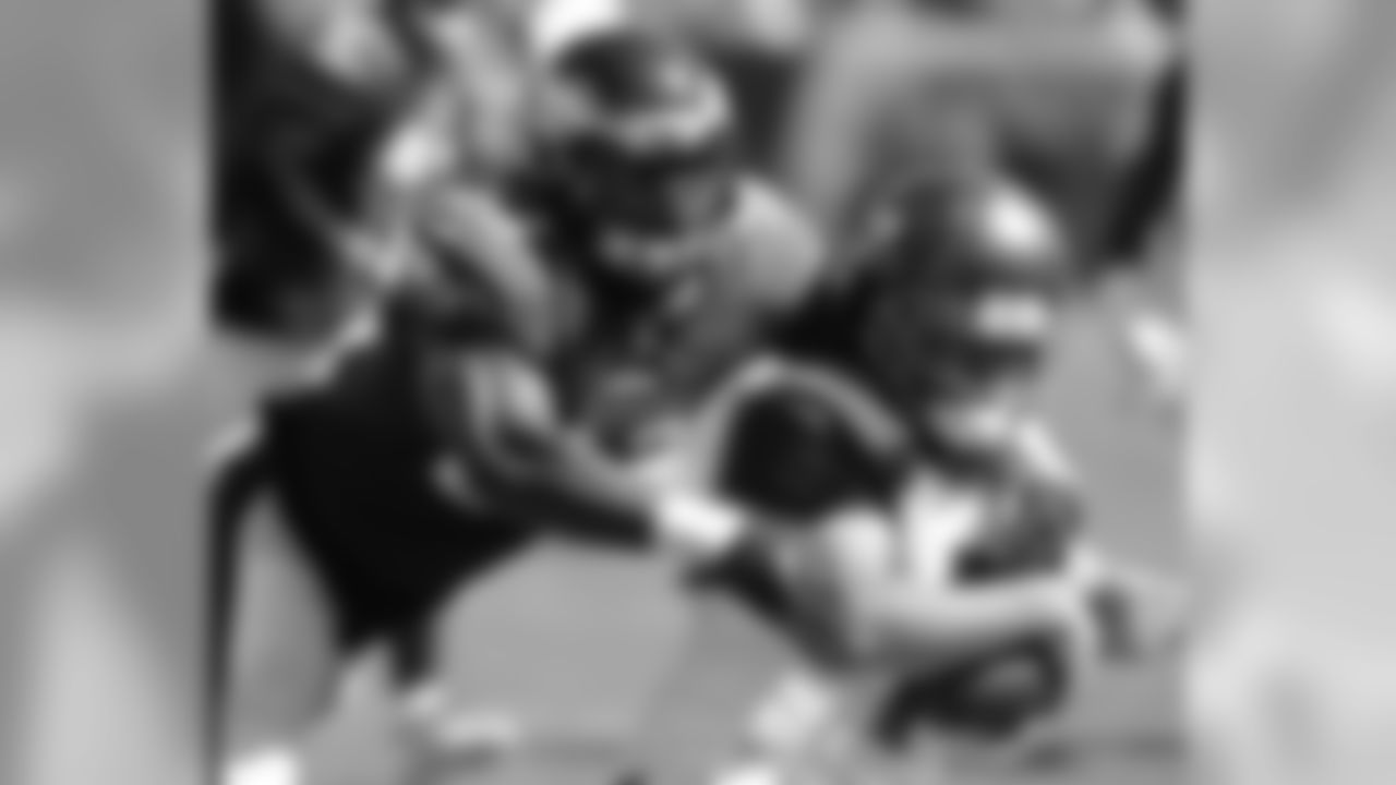 LB Nigel Bradham