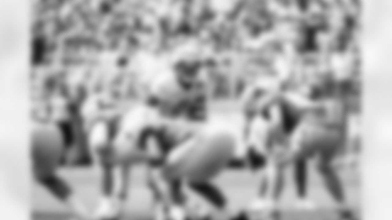 OLB Kayvon Thibodeaux (5)