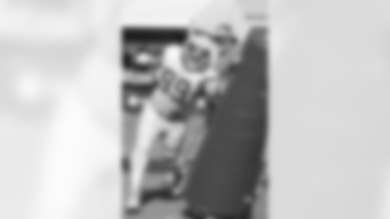 DL Leonard Williams (99)