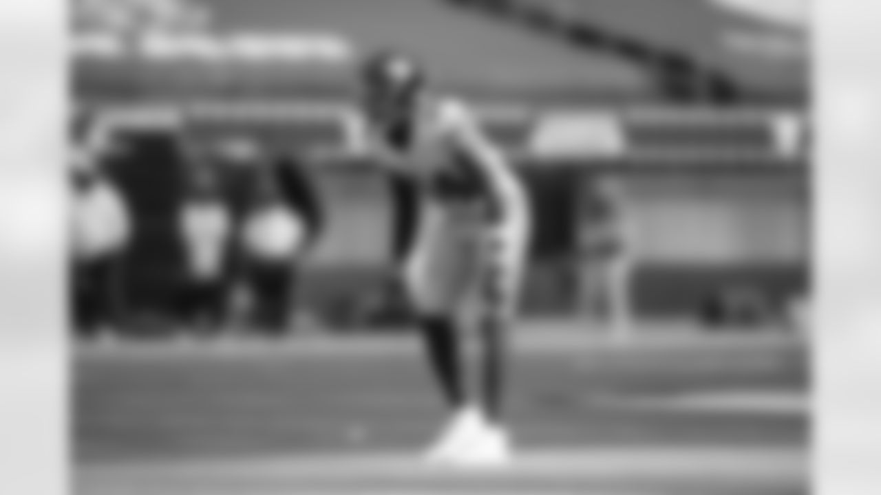 DB Adrian Colbert (UFA)